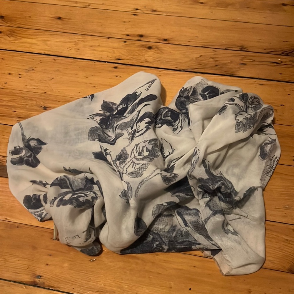 Diadem scarf